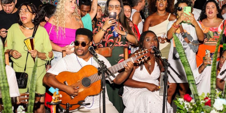 Juremeiros e Léo Oliveira animam Samba do Mulato em Barra Mansa