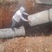 Barra do Piraí substitui manilhas rompidas no bairro Areal