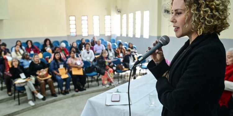 Conferência debate políticas para as mulheres em Barra Mansa