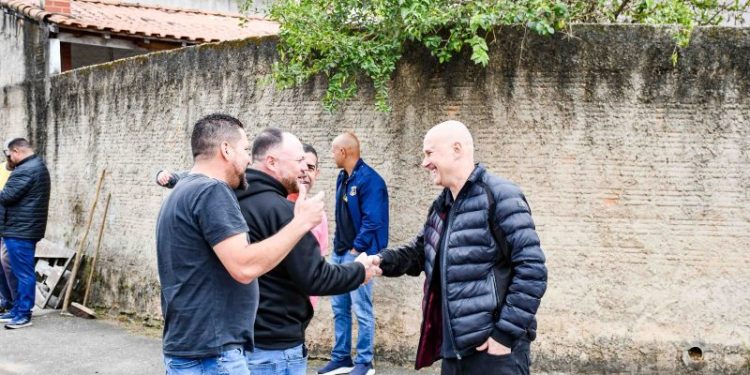 Resende inicia programa Bairro Legal com ações integradas no Monet