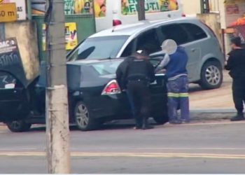 Carro roubado é apreendido após identificação do Ciosp em Volta Redonda