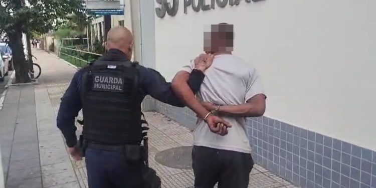Motorista embriagado e com drogas é preso pela Guarda Municipal em Volta Redonda