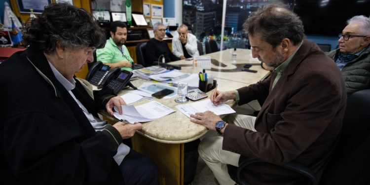 AgeRio amplia acesso a microcrédito e fecha parceria com 10 prefeituras