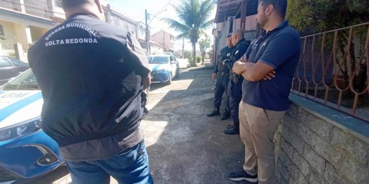 Patrulha do Idoso garante retorno de homem de 78 anos à casa em Volta Redonda