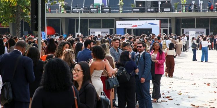Congresso da OAB-RJ reúne mais de 7,5 mil advogados no Rio