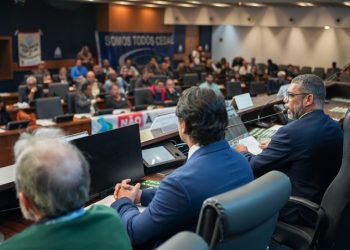 Cedae diz em audiência pública na Alerj que não há estudo sobre venda de capital