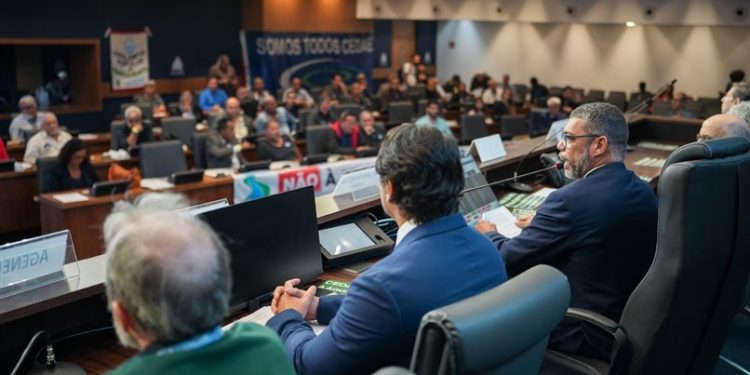 Cedae diz em audiência pública na Alerj que não há estudo sobre venda de capital