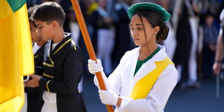 Rio Claro realiza desfile cívico de 7 de Setembro em Passa Três