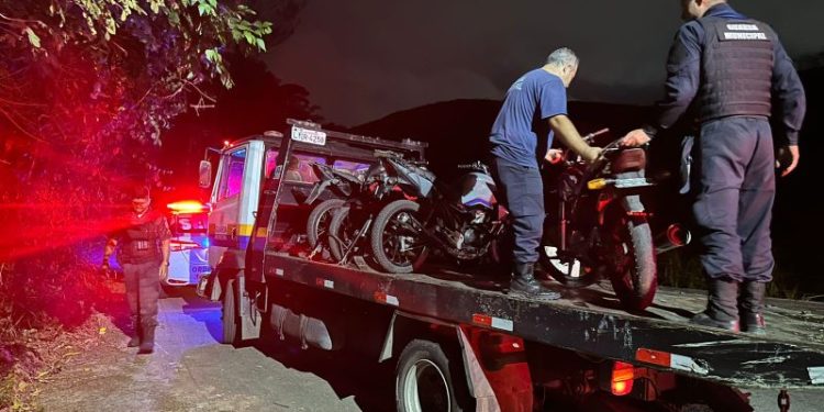 Ordem Pública apreende quatro motocicletas por direção perigosa em Volta Redonda