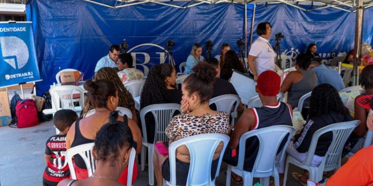 RJ Para Todos leva serviços de cidadania e saúde ao bairro Areal, em Barra do Piraí