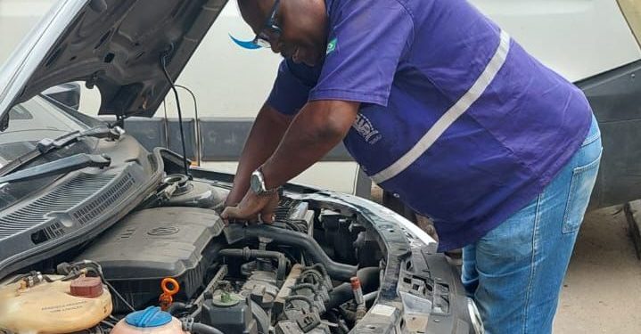 Oficina própria gera economia e agiliza manutenção da frota em Barra Mansa
