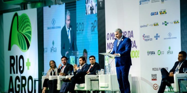 Rio+Agro reúne delegações de 18 países em fórum de Desenvolvimento Agroambiental