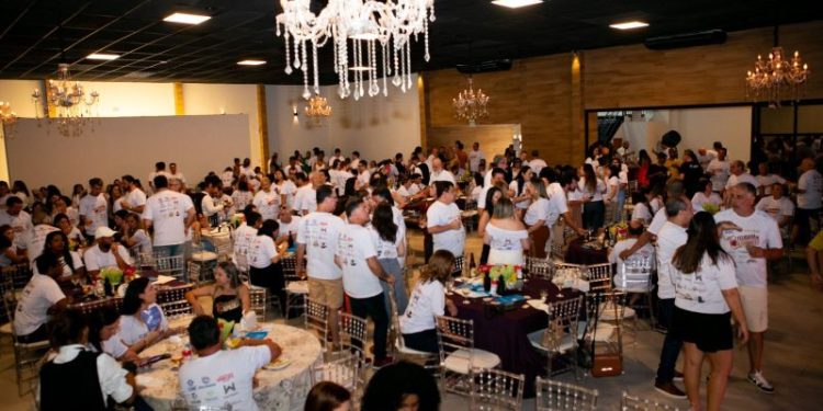 Feijoada da APADEFI reúne mais de 500 pessoas em Volta Redonda