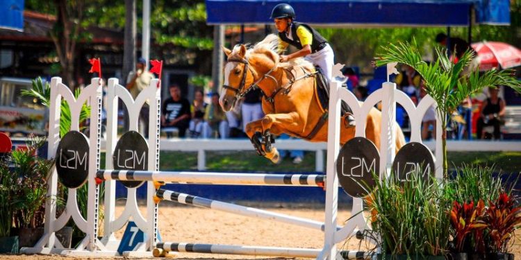 Escola de Hipismo de Volta Redonda conquista duas pratas e nove pódios no Estadual