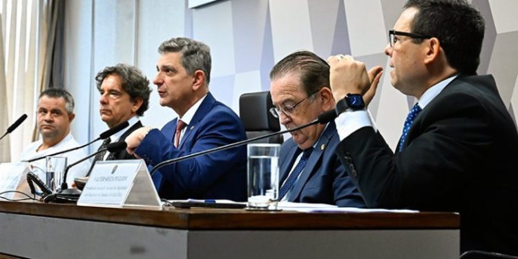Debate no Senado defende redução da jornada semanal para 36 horas