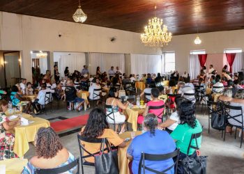 Barra Mansa realiza 1º Baile da Melhor Idade 60+