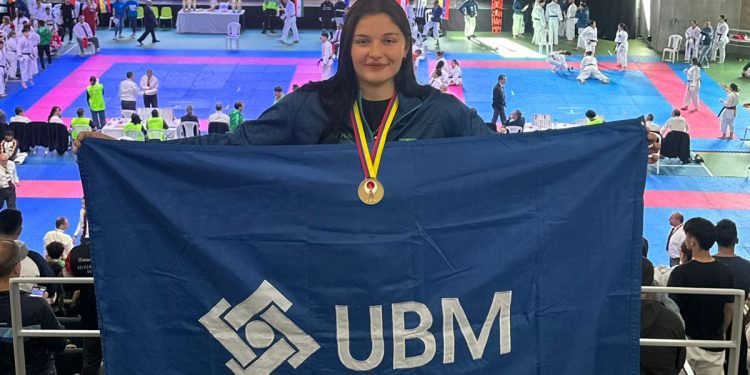 Atleta de Barra Mansa, Alessandra Aragão, conquista título pan-americano de karatê