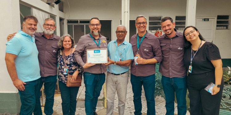 AAPVR reconhece NTS Brasil por parceria que fortalece cuidados a idosos em Volta Redonda