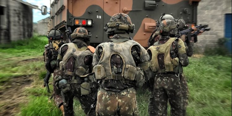 AMAN realiza Manobra Escolar com participação de mais de dois mil militares