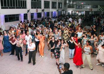 Baile da Melhor Idade reúne mais de mil idosos em Barra do Piraí