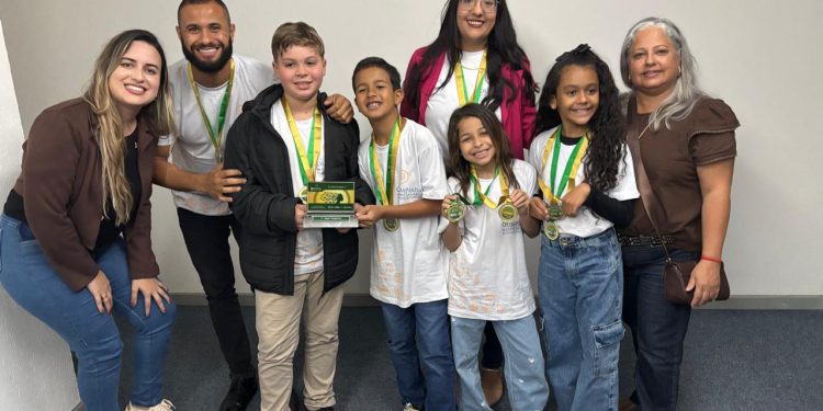 Alunos de escola municipal de Volta Redonda conquistam ouro em Olimpíada de Ciência e Arte