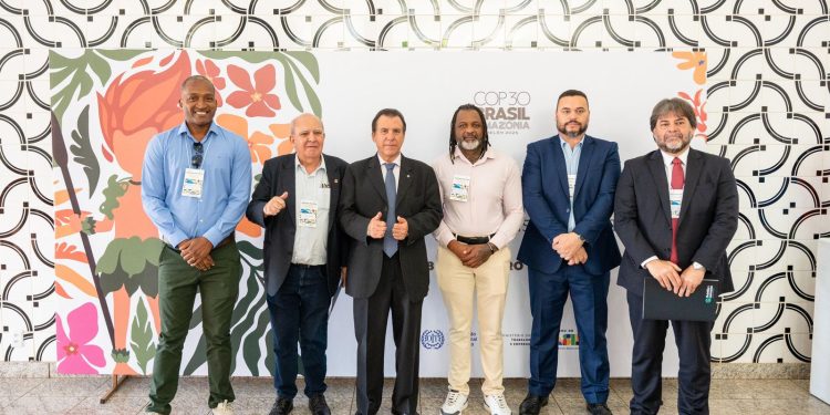 Odair Mariano se reúne com Ministro do Trabalho, em Brasília