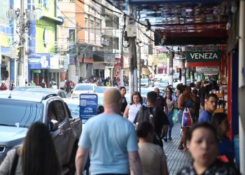 Rua de Compras agita o comércio de Barra Mansa neste domingo