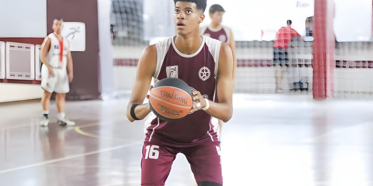 Revelado pelo Clube dos Funcionários, Thierry Henry é convocado para a Seleção Sub-17 de Basquete