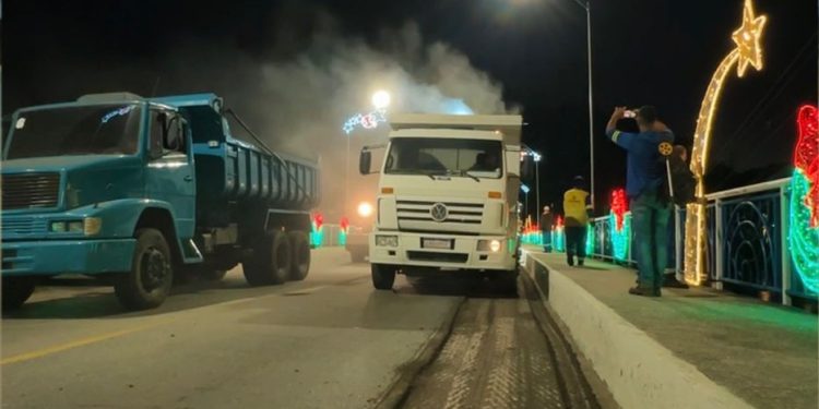 Barra Mansa altera trânsito à noite para avançar na obra de recapeamento no Ano Bom
