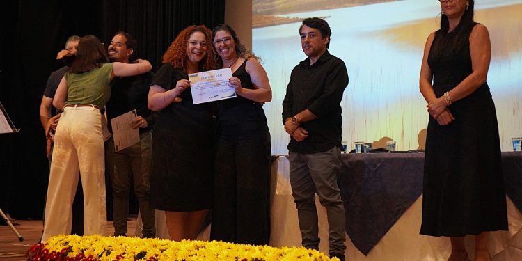 Curso de Libras forma 160 alunos e reforça políticas de inclusão em Volta Redonda