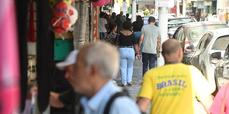 Procon de Barra Mansa esclarece regras para troca e devolução de presentes após o Natal