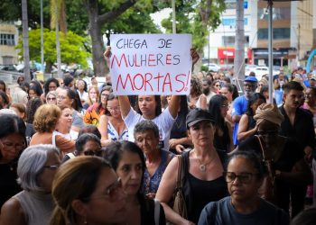 Ato Público reforça combate ao feminicídio em Volta Redonda
