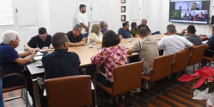 Prefeitura de Angra e Câmara cobram ações da Enel para reduzir quedas de energia