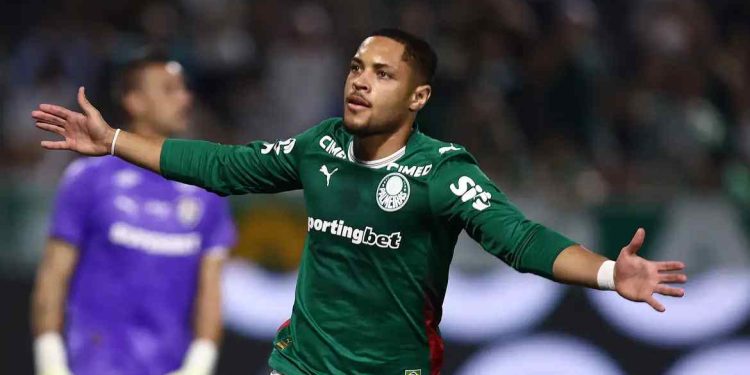 Palmeiras vence o Fluminense e mantém liderança do Brasileiro