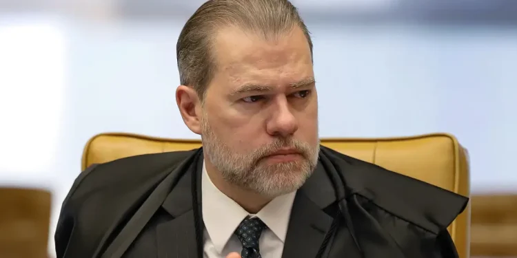 PF pede a Fachin suspeição de Toffoli no inquérito do Banco Master