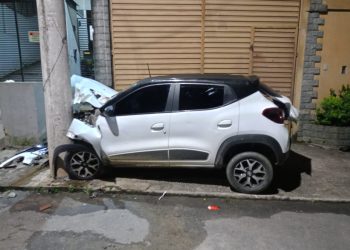 Suspeito morre e três ficam feridos em acidente de carro em Volta Redonda