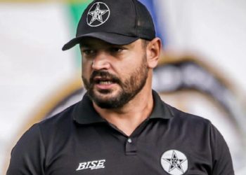 Resende anuncia Arthur Barroso como técnico para a temporada 2026