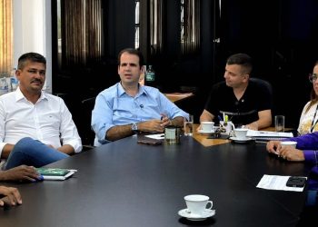 Presidente da Câmara acompanha deputado federal Áureo Ribeiro durante visita a obras em Barra Mansa