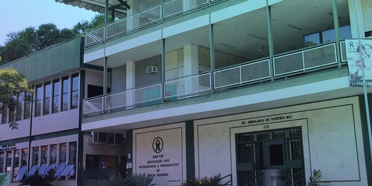AAPVR divulga guia para facilitar acesso a consultas em três cidades da região