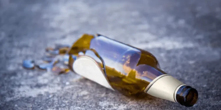 Prefeitura de Angra proíbe venda de bebidas em recipientes de vidro durante o Carnaval