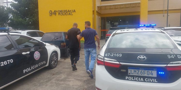 Estudante é preso por perseguir e ameaçar ex-companheira grávida em Piraí