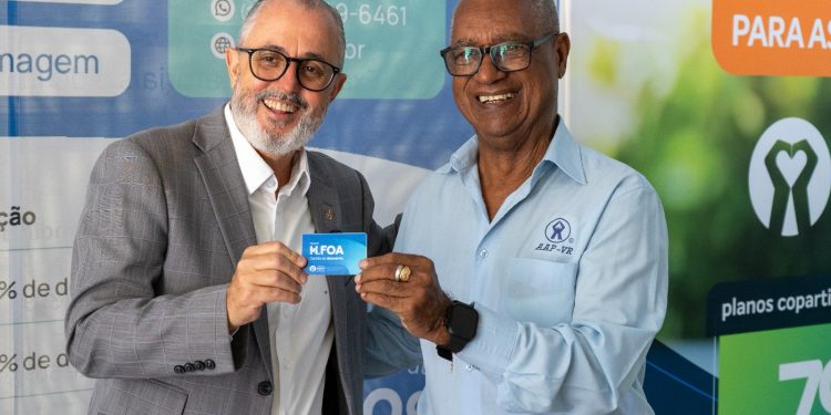AAPVR firma convênio com Hospital da Foa e garante desconto a associados