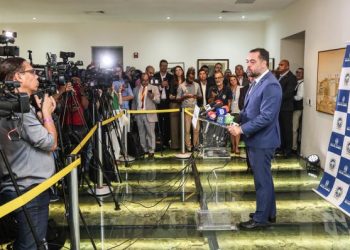 Cláudio Castro encerra mandato à frente do Governo do Rio