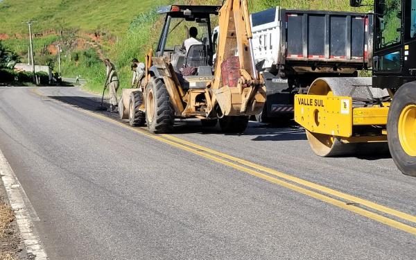 Prefeitura de Rio Claro faz operação emergencial na RJ-155 após acidentes e más condições da pista