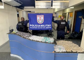 GAT do 33º BPM apreende drogas em comunidade de Angra dos Reis 