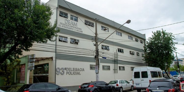 Volta Redonda: adolescente de 16 anos é encontrada em bar após denúncia de cárcere privado