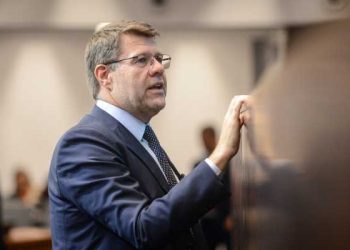 Gustavo Tutuca anuncia R$ 500 mil para ampliação do Hospital de Olhos de Resende