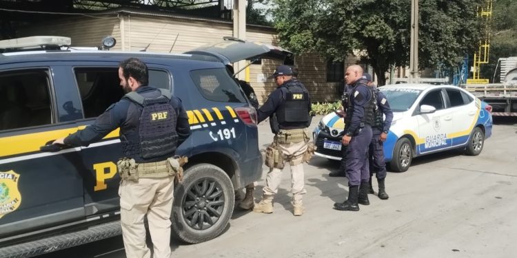 GM e PRF detêm homem que retirou caminhão apreendido irregularmente de pátio