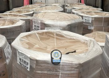 Polícia recupera R$ 1,8 milhão em cobre, após roubo em transportadora em BM