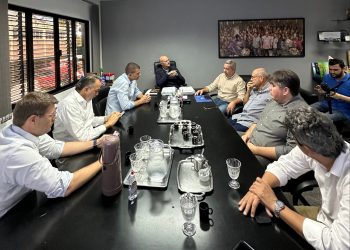 ADR se reúne com pré-candidato ao governo do estado Douglas Ruas em Resende